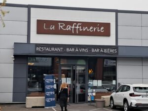 Rencontre Tous à table par CPME Essonne, partenaire GEYVO Ile de France à La Raffinerie - devanture